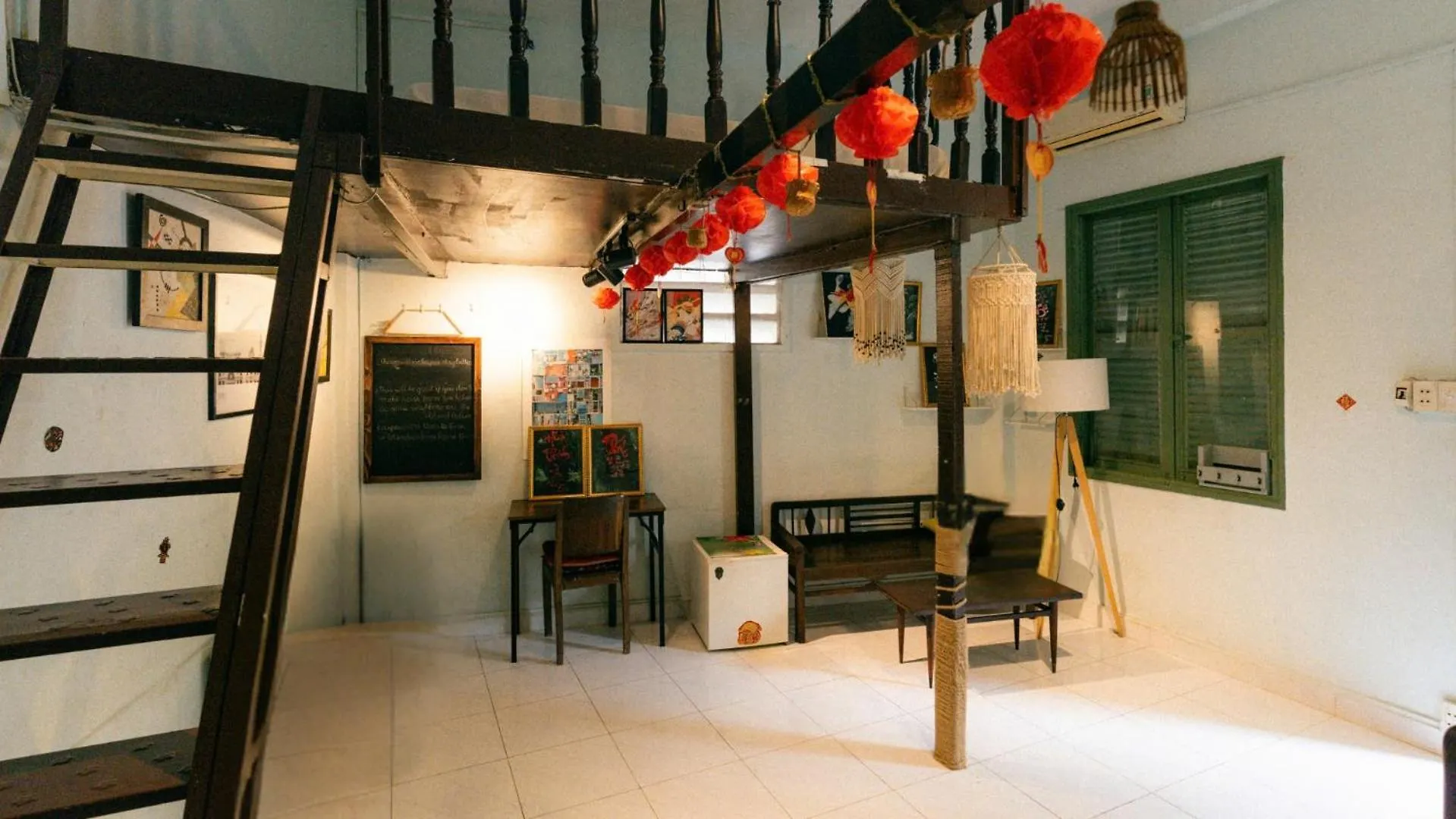 Apartment Stay&Chill - S.5 - Nostalgic Studio Near Bui Vien Ho Chi Minh City