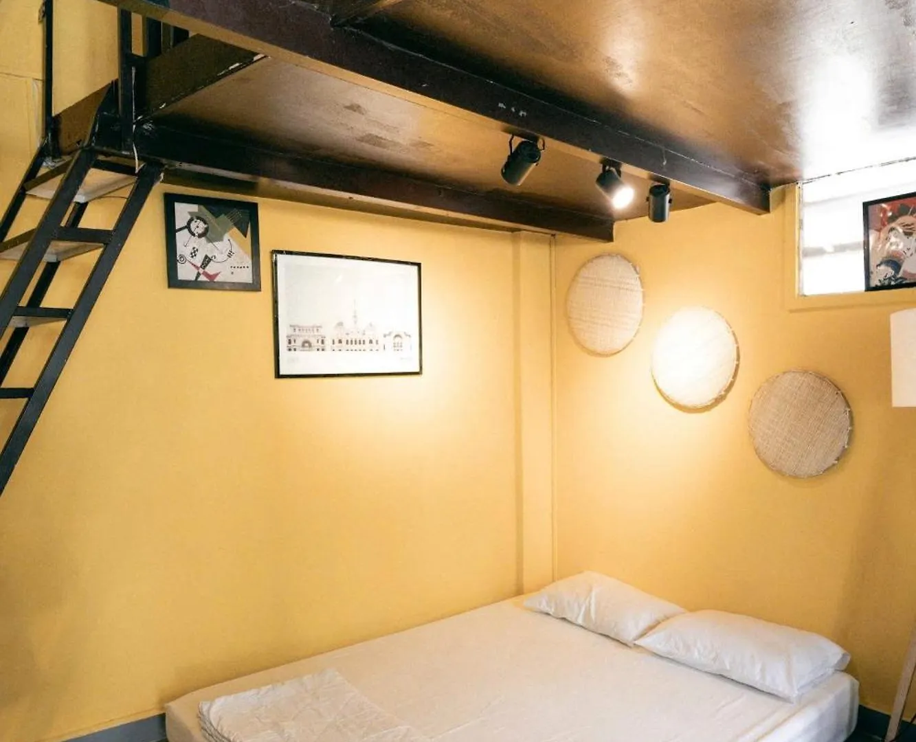 Apartment Stay&Chill - S.5 - Nostalgic Studio Near Bui Vien Ho Chi Minh City