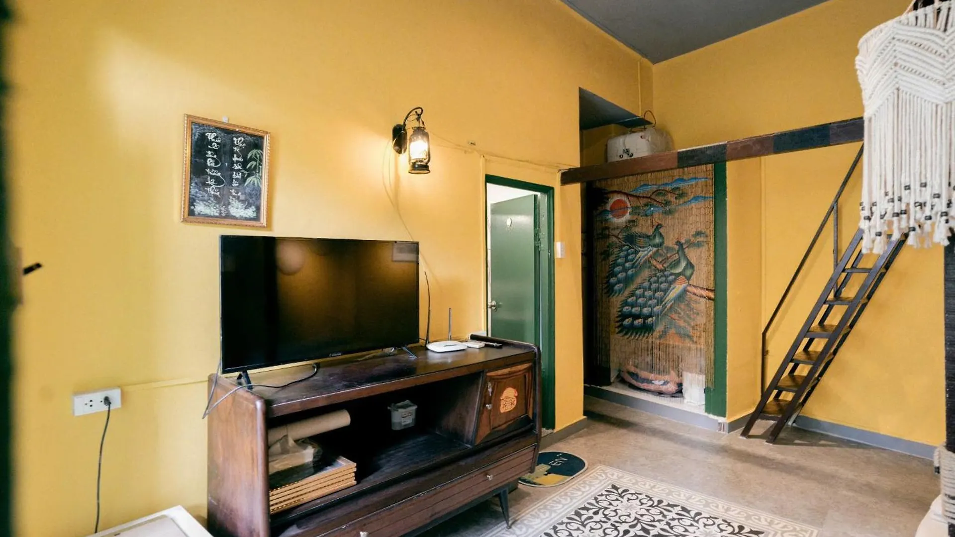 Stay&Chill - S.5 - Nostalgic Studio Near Bui Vien Ho Chi Minh City Vietnam